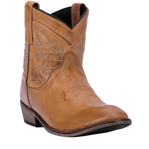 Dingo boots brand new
